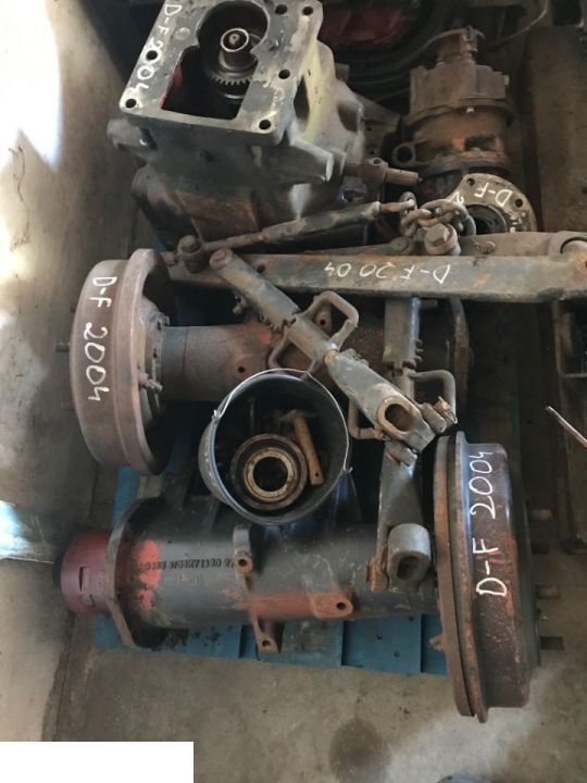 Deutz Fahr Intrac 2004 - Skrzynia - 变速箱及其零件 适用于 农业机械:图2 Deutz Fahr Intrac 2004 - Skrzynia - 变速箱及其零件 适用于 农业机械:图2