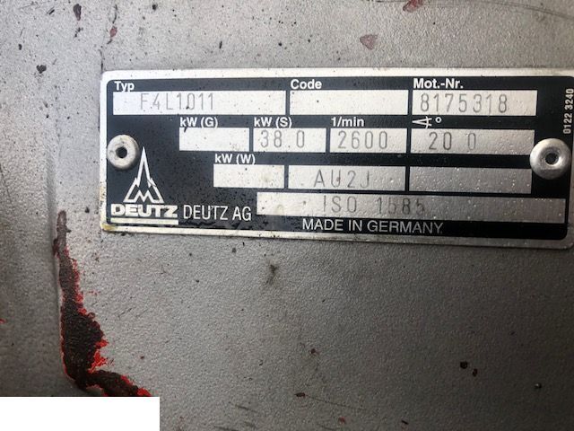 发动机及其零件 适用于 农业机械 Deutz f4l1011  - Osłona：图11