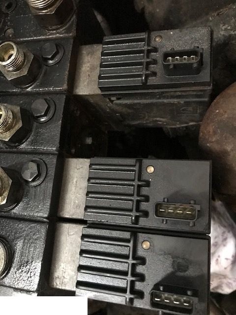 Elektrozawór proporcjonalny Sauer danfoss 157B4735 - 电气系统 适用于 农业机械:图1 Elektrozawór proporcjonalny Sauer danfoss 157B4735 - 电气系统 适用于 农业机械:图1