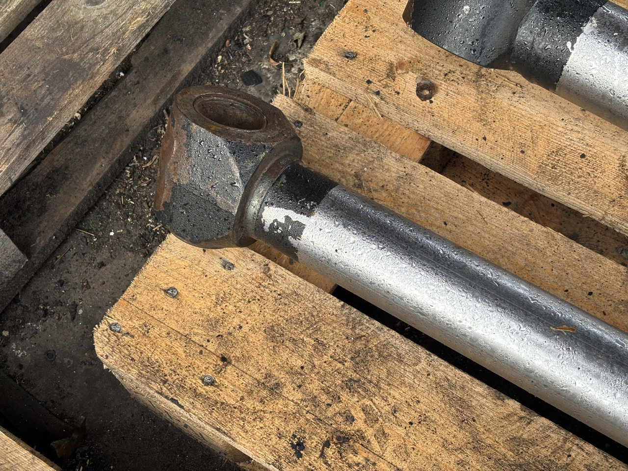 JCB 527-58 52758 527 58 Siłownik Wychyłu Łyżki - 液压缸 适用于 伸缩臂叉装车:图4 JCB 527-58 52758 527 58 Siłownik Wychyłu Łyżki - 液压缸 适用于 伸缩臂叉装车:图4