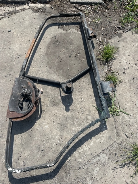 JCB TM 320 - Drzwi Lewe - 车门及其零件 适用于 农业机械:图1 JCB TM 320 - Drzwi Lewe - 车门及其零件 适用于 农业机械:图1