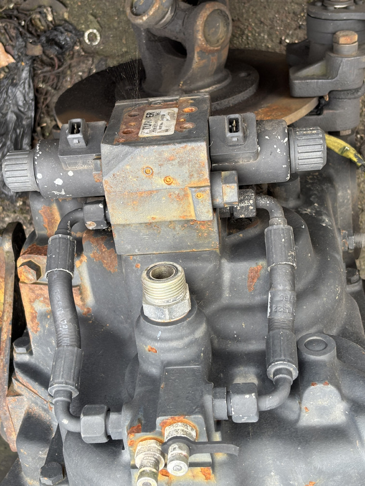 John Deere 3200 3215 3220 3415 3420 Skrzynia Biegów TURNER COM-T4-2030 AZ54187 - 变速箱 适用于 农业机械:图5 John Deere 3200 3215 3220 3415 3420 Skrzynia Biegów TURNER COM-T4-2030 AZ54187 - 变速箱 适用于 农业机械:图5