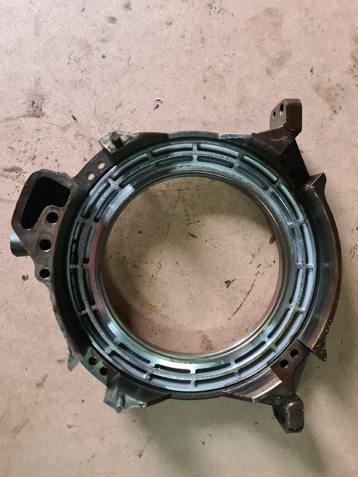 John Deere 4650, 4850 Obudowa Tłoka Hamulcowego R72044 - 制动零件 适用于 农业机械:图3 John Deere 4650, 4850 Obudowa Tłoka Hamulcowego R72044 - 制动零件 适用于 农业机械:图3