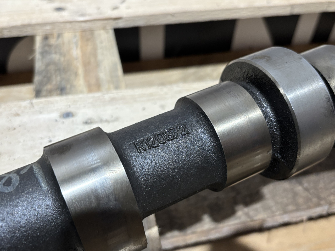 John Deere 6081 7700 7800 8200 8300 9100 Wałek Rozrządu R120872 R104589 - 凸轮轴 适用于 农业机械:图5 John Deere 6081 7700 7800 8200 8300 9100 Wałek Rozrządu R120872 R104589 - 凸轮轴 适用于 农业机械:图5