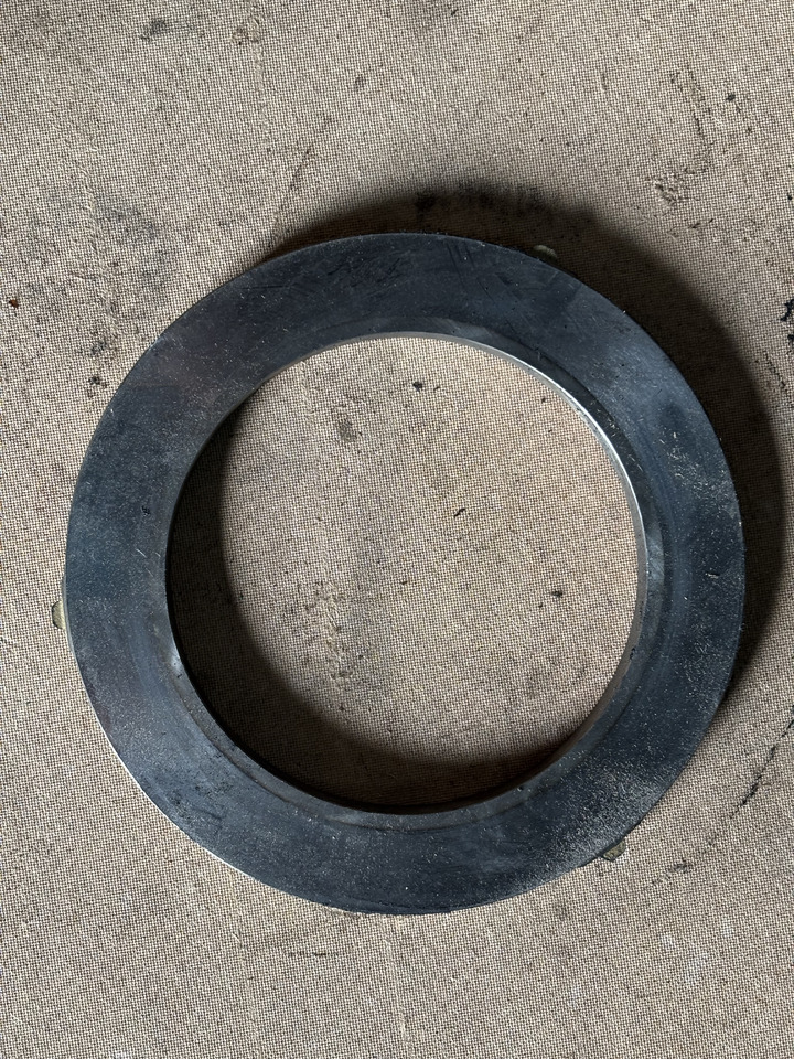 John Deere 6100 6300 6400 6500 6600 Docisk Hamulca Płytka L75651 - 制动零件 适用于 农业机械:图3 John Deere 6100 6300 6400 6500 6600 Docisk Hamulca Płytka L75651 - 制动零件 适用于 农业机械:图3