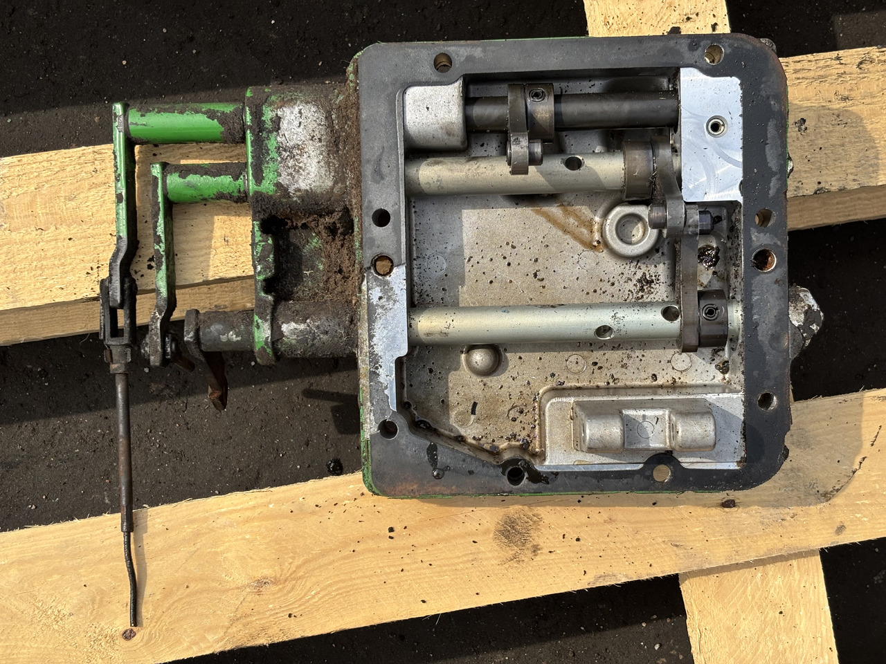 John Deere 6630 Zespół Zmiany Biegów L167547 - 变速杆 适用于 农业机械:图2 John Deere 6630 Zespół Zmiany Biegów L167547 - 变速杆 适用于 农业机械:图2