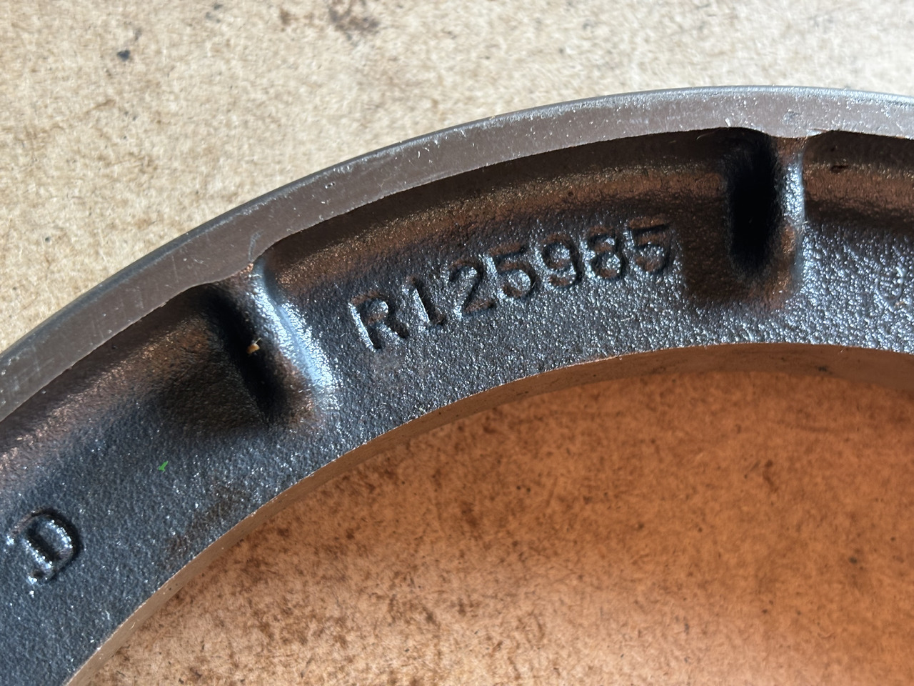 John Deere 6810, 6910, 6910S Obudowa Docisk Skrzyni Biegów Przekładnia Planetarna R125985 - 变速箱及其零件 适用于 拖拉机:图3 John Deere 6810, 6910, 6910S Obudowa Docisk Skrzyni Biegów Przekładnia Planetarna R125985 - 变速箱及其零件 适用于 拖拉机:图3