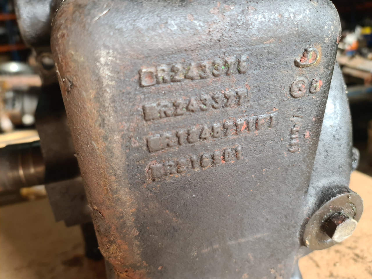 传动装置 适用于 农业机械 John Deere 6930, 7330, 7430, 7530 Przystawka Przedniego Napędu R243376 AL214888:图7 传动装置 适用于 农业机械 John Deere 6930, 7330, 7430, 7530 Przystawka Przedniego Napędu R243376 AL214888:图7