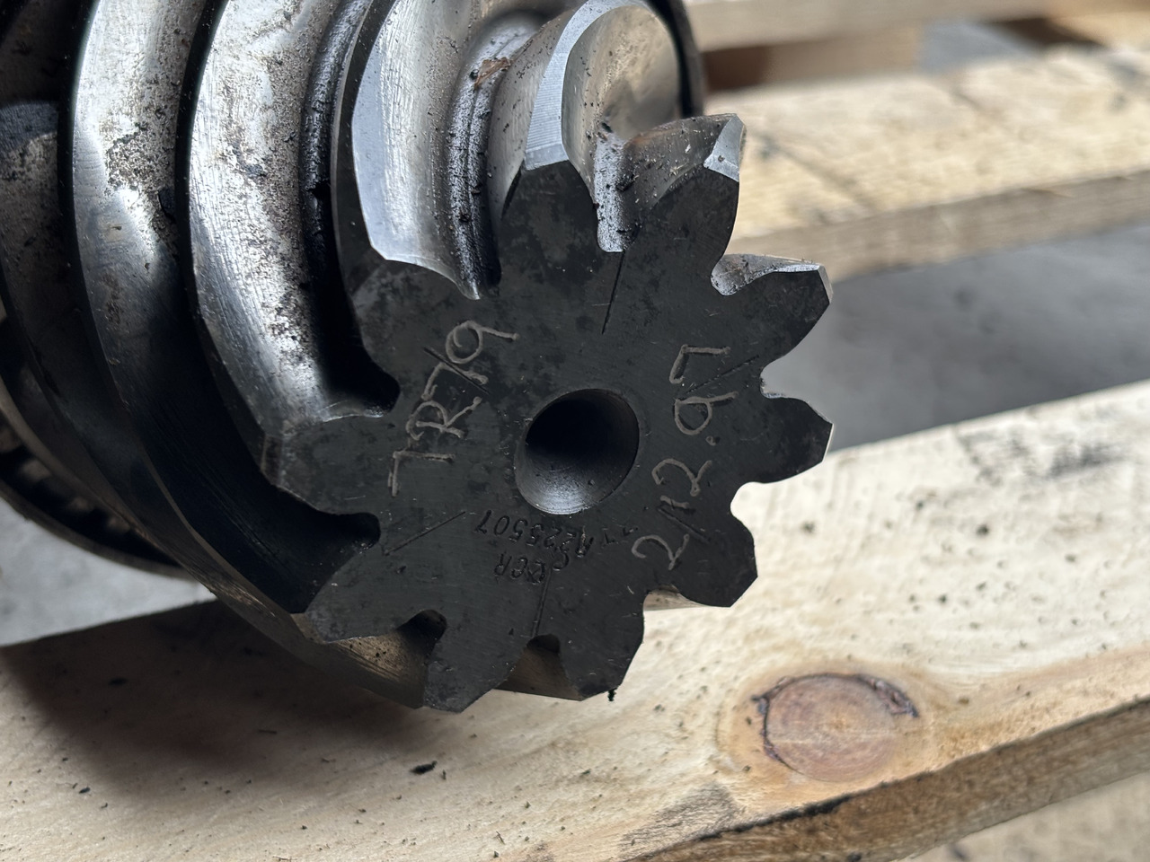 John Deere 7530 6170 6210 Mechanizm Różnicowy Atak RE565816 RE325246 R225505 R225507 - 差速器 适用于 农业机械:图1 John Deere 7530 6170 6210 Mechanizm Różnicowy Atak RE565816 RE325246 R225505 R225507 - 差速器 适用于 农业机械:图1