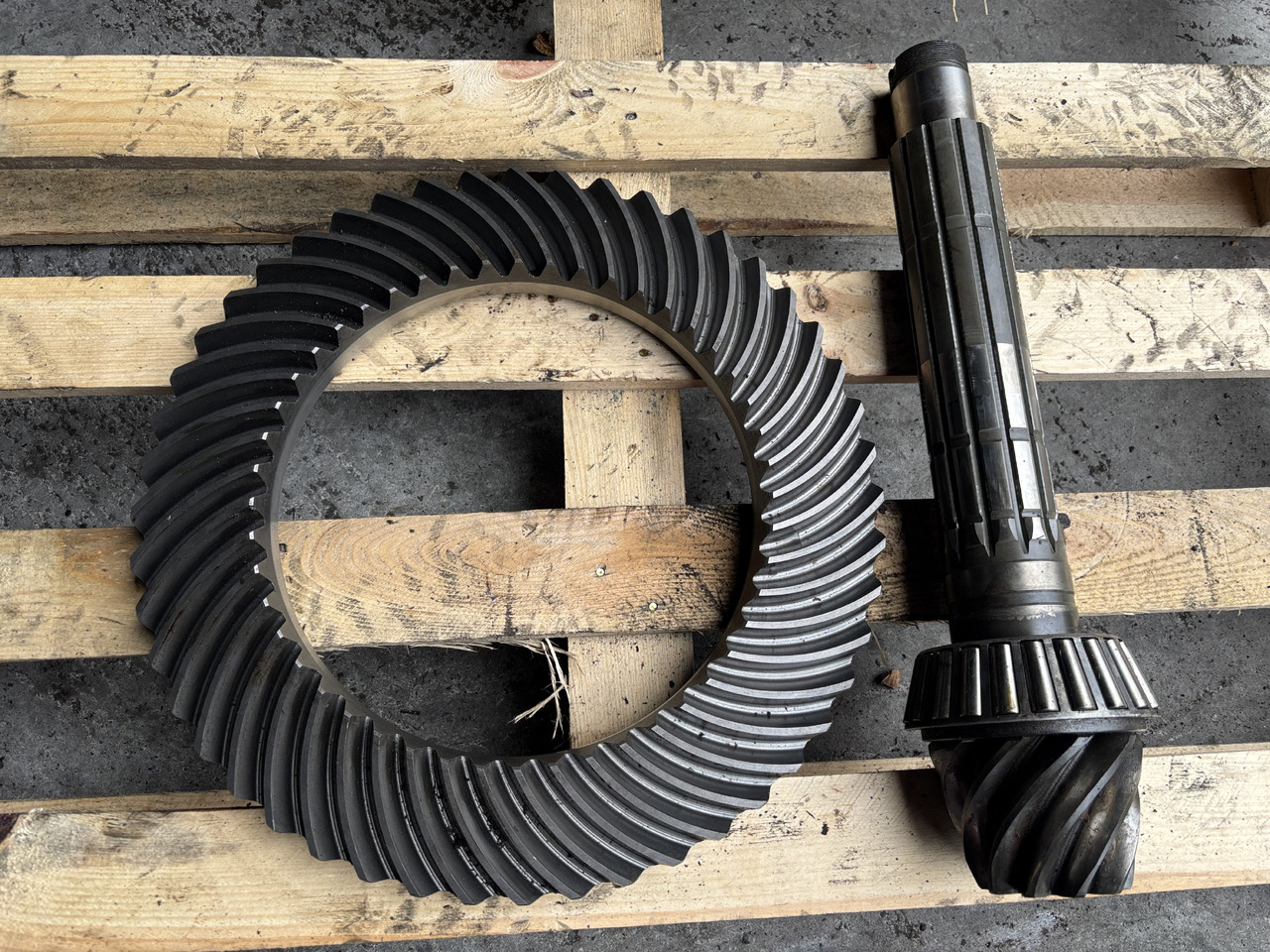 John Deere 7530 6170 6210 Mechanizm Różnicowy Atak RE565816 RE325246 R225505 R225507 - 差速器 适用于 农业机械:图3 John Deere 7530 6170 6210 Mechanizm Różnicowy Atak RE565816 RE325246 R225505 R225507 - 差速器 适用于 农业机械:图3