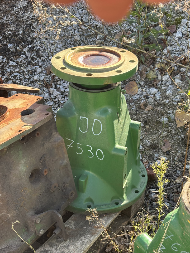 John Deere 7530 Oś Tylnia Zwolnica Wieniec Półoś CZĘŚCI R156484 R242328 R263069 - 主减速器 适用于 农业机械:图1 John Deere 7530 Oś Tylnia Zwolnica Wieniec Półoś CZĘŚCI R156484 R242328 R263069 - 主减速器 适用于 农业机械:图1