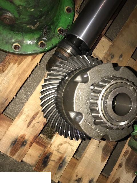 John Deere 7710 - Most Przedni - 前轴 适用于 农业机械:图1 John Deere 7710 - Most Przedni - 前轴 适用于 农业机械:图1