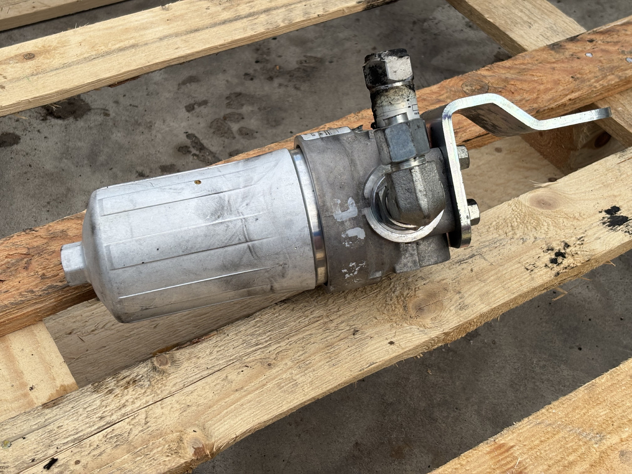 John Deere 8200 8400 8600 Filtr Płynu Hydraulicznego AXE64212 AXE82466 - 液压过滤器 适用于 农业机械:图3 John Deere 8200 8400 8600 Filtr Płynu Hydraulicznego AXE64212 AXE82466 - 液压过滤器 适用于 农业机械:图3