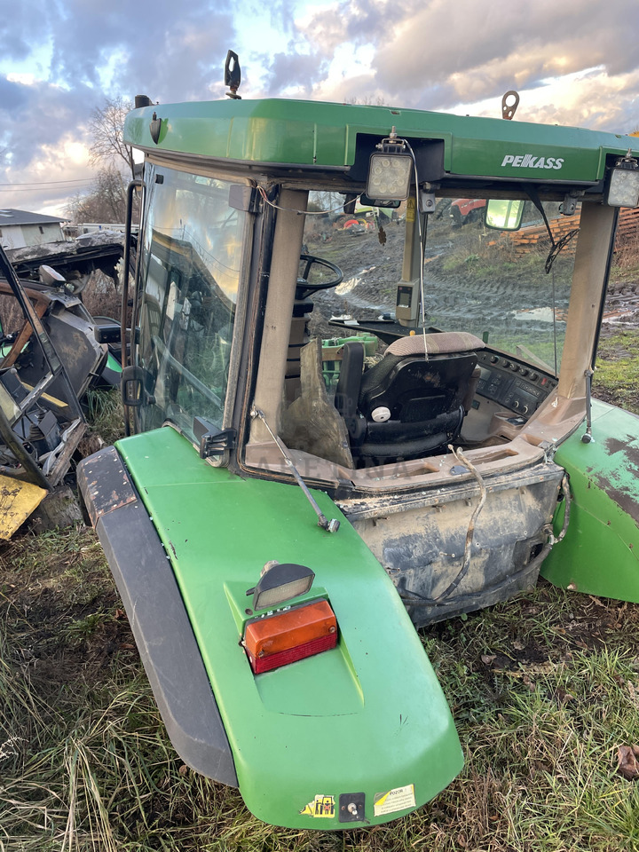 John Deere 8210 - błotniki błotnik lewy R157015 - 挡泥板 适用于 农业机械:图2 John Deere 8210 - błotniki błotnik lewy R157015 - 挡泥板 适用于 农业机械:图2