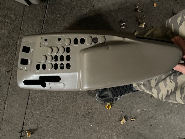 John deere podłokietnik do adaptacji własnej - 座椅 适用于 农业机械:图4 John deere podłokietnik do adaptacji własnej - 座椅 适用于 农业机械:图4