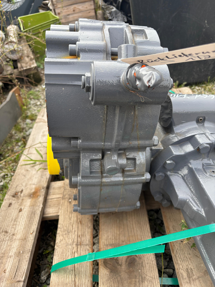 MT-L 3015-II Półoś Przegub Krzyżaki CZĘŚCI - 传动轴 适用于 农业机械:图1 MT-L 3015-II Półoś Przegub Krzyżaki CZĘŚCI - 传动轴 适用于 农业机械:图1