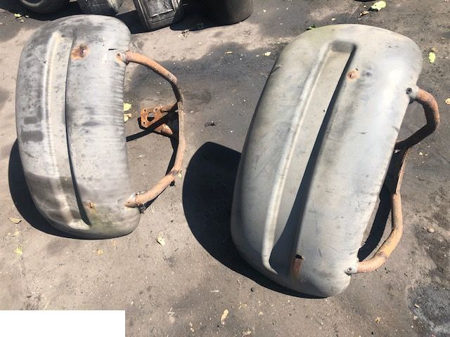 Manitou - Stelaźe - 挡泥板 适用于 农业机械:图1 Manitou - Stelaźe - 挡泥板 适用于 农业机械:图1
