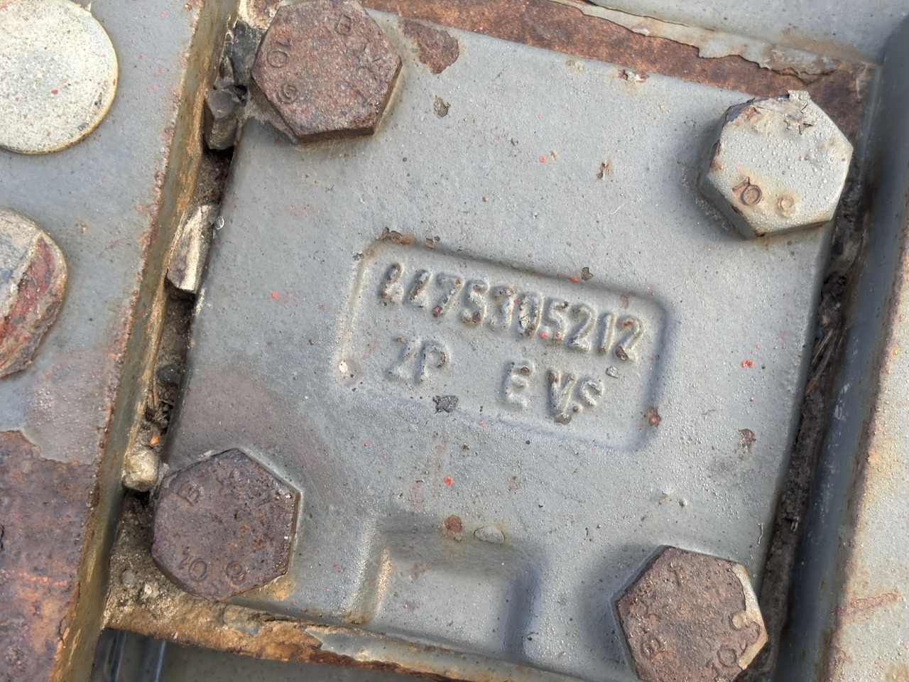 Most ZF Części APL-2000/F3 Dyferencjał Mechanizm Różnicowy Atak Półoś Przekładnia - 差速器 适用于 农业机械:图2 Most ZF Części APL-2000/F3 Dyferencjał Mechanizm Różnicowy Atak Półoś Przekładnia - 差速器 适用于 农业机械:图2