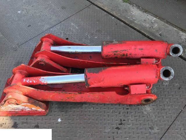 Podpory Manitou MT 1233s - 框架/ 底盘 适用于 材料装卸设备:图3 Podpory Manitou MT 1233s - 框架/ 底盘 适用于 材料装卸设备:图3