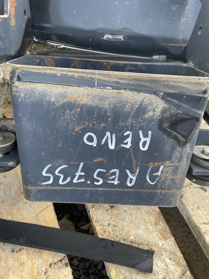 Renault Claas Ares 735 - chłodnica 7700046130 - 散热器 适用于 农业机械:图3 Renault Claas Ares 735 - chłodnica 7700046130 - 散热器 适用于 农业机械:图3