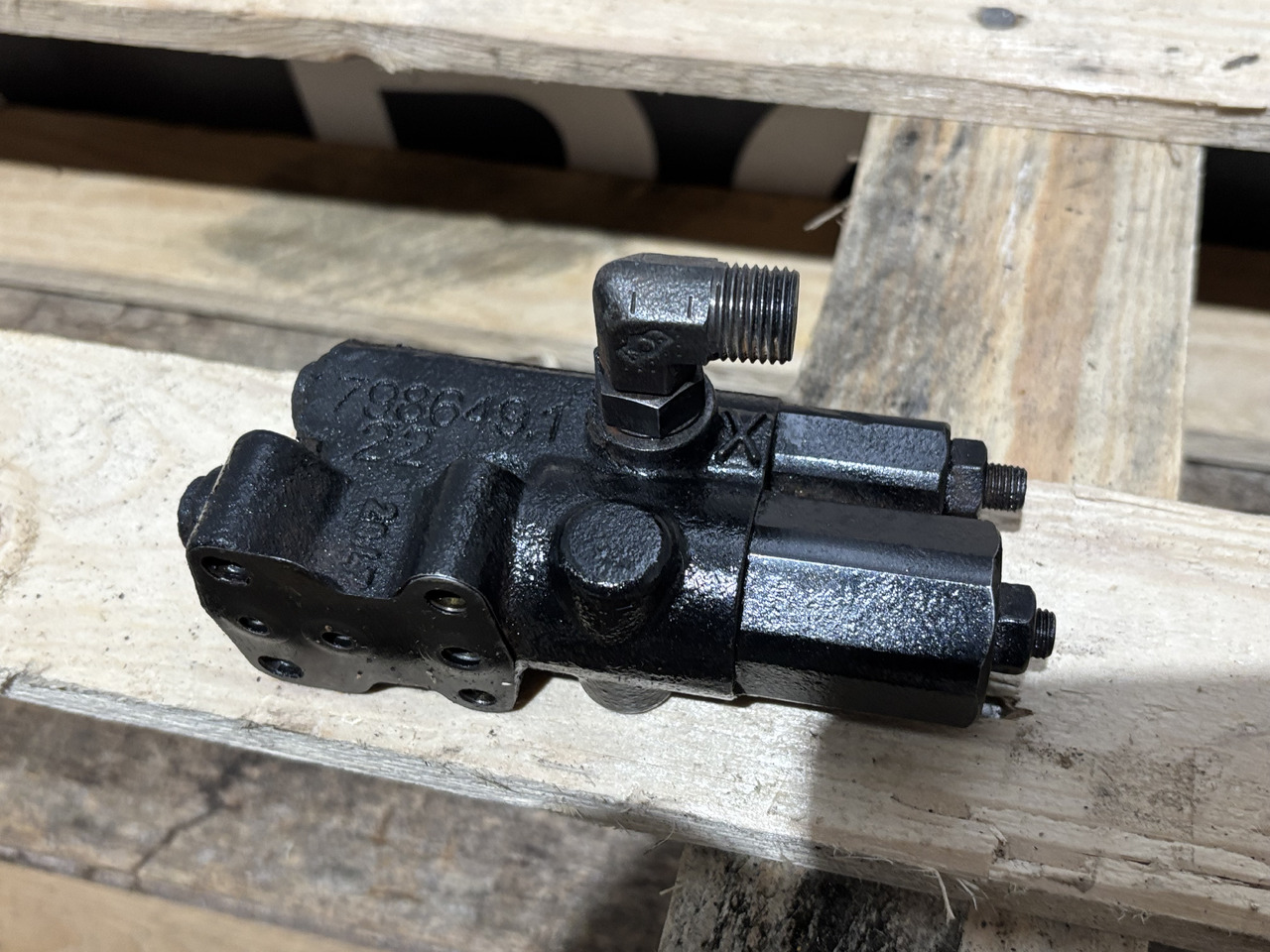 Rexroth 7986491 Zawór pompy sterującej przepływem CAT E330D E345D Forwarder 554 - 液压阀 适用于 建筑机械:图3 Rexroth 7986491 Zawór pompy sterującej przepływem CAT E330D E345D Forwarder 554 - 液压阀 适用于 建筑机械:图3