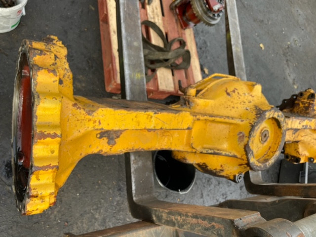 ZF 4474 452 100 , ZP 111 66640 - 轴及其零件 适用于 农业机械:图2 ZF 4474 452 100 , ZP 111 66640 - 轴及其零件 适用于 农业机械:图2