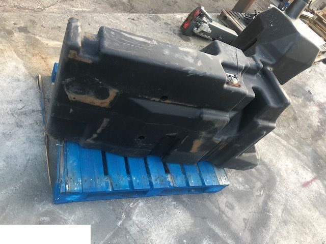 Zbiornik Paliwa - John Deere 7530 Premium - 燃料箱 适用于 农业机械:图5 Zbiornik Paliwa - John Deere 7530 Premium - 燃料箱 适用于 农业机械:图5
