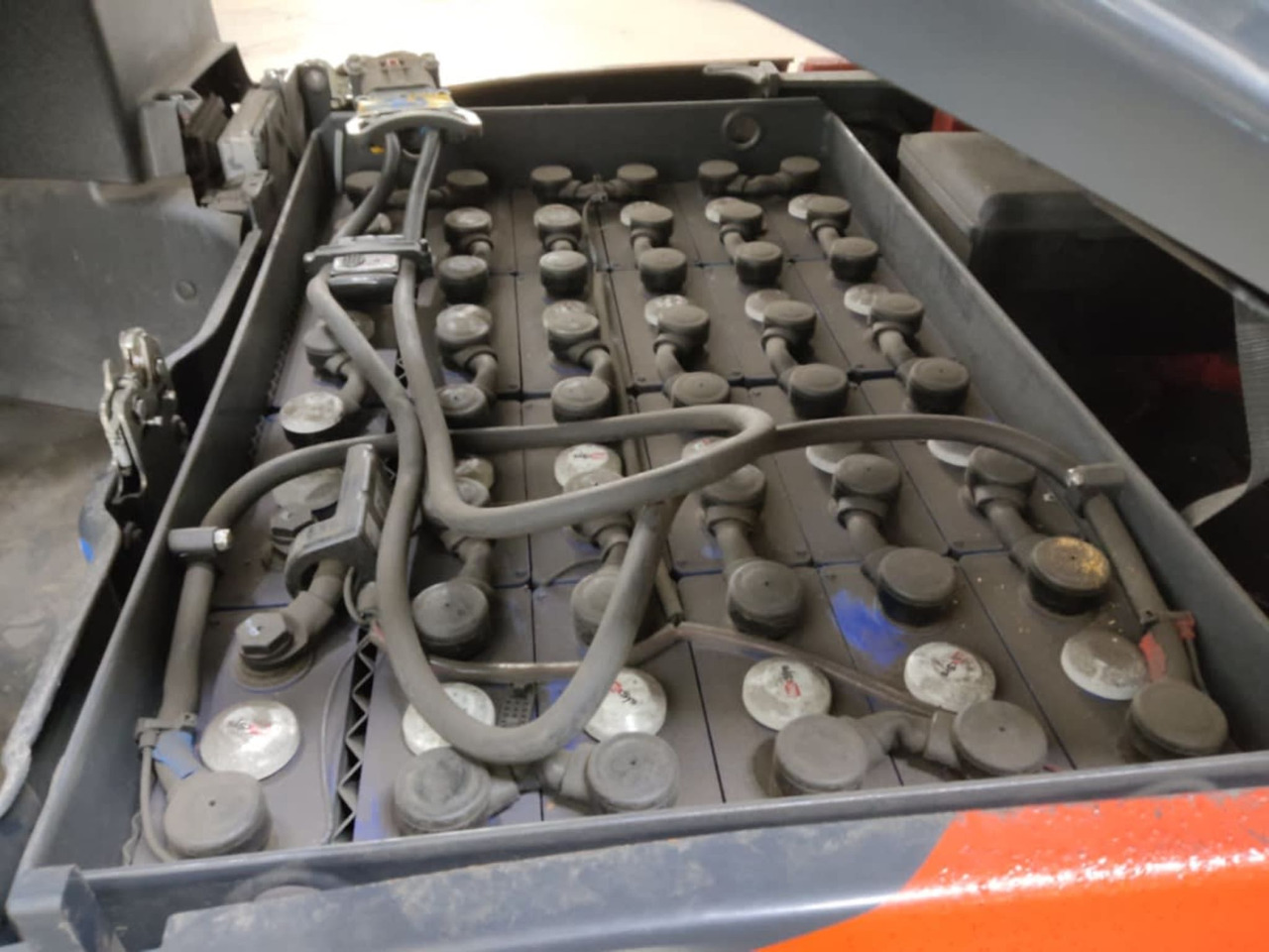 Linde E16C-02 - 电动叉车:图5 Linde E16C-02 - 电动叉车:图5