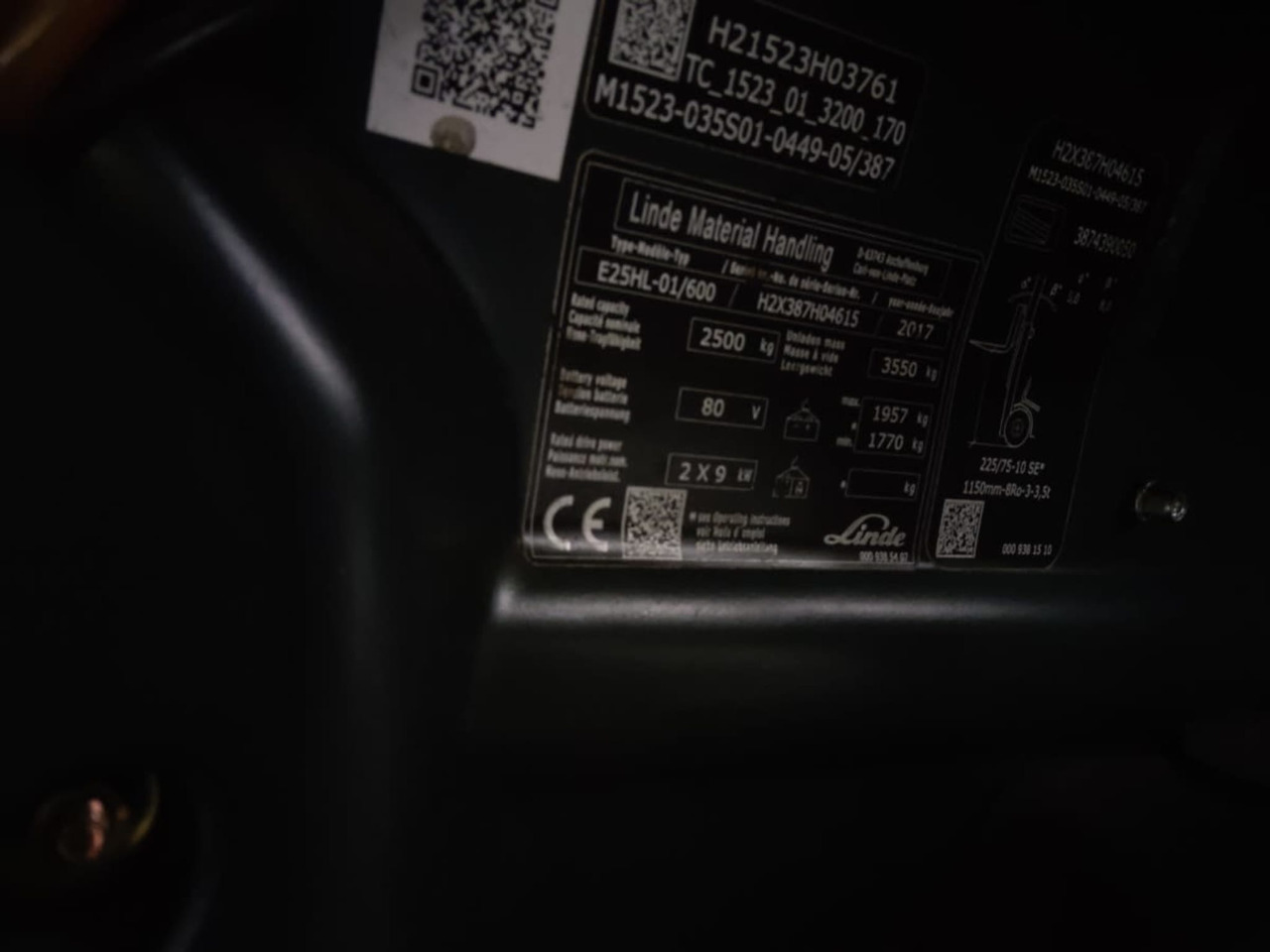 Linde E25HL-01/600 - 电动叉车:图2 Linde E25HL-01/600 - 电动叉车:图2