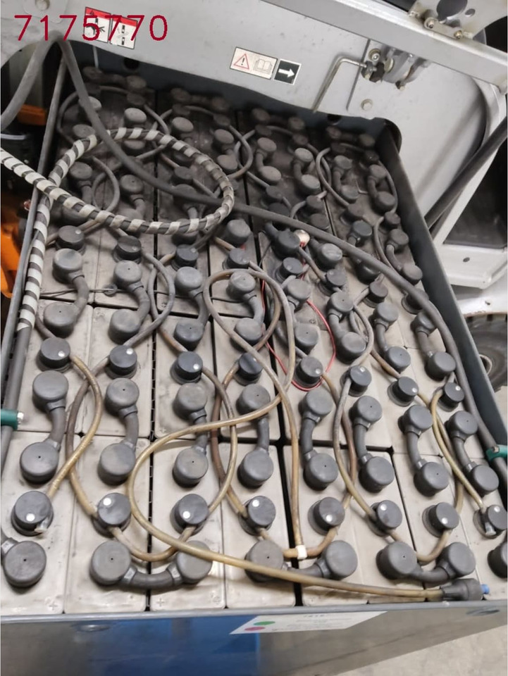 STILL RX60-25 - 电动叉车:图4 STILL RX60-25 - 电动叉车:图4