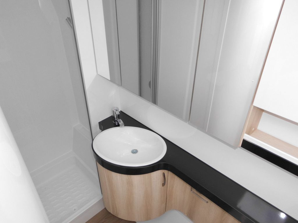 旅行拖车 Hobby De Luxe 495 WFB 2026 AUTARK Ambiente 1800kg.++:图14 旅行拖车 Hobby De Luxe 495 WFB 2026 AUTARK Ambiente 1800kg.++:图14