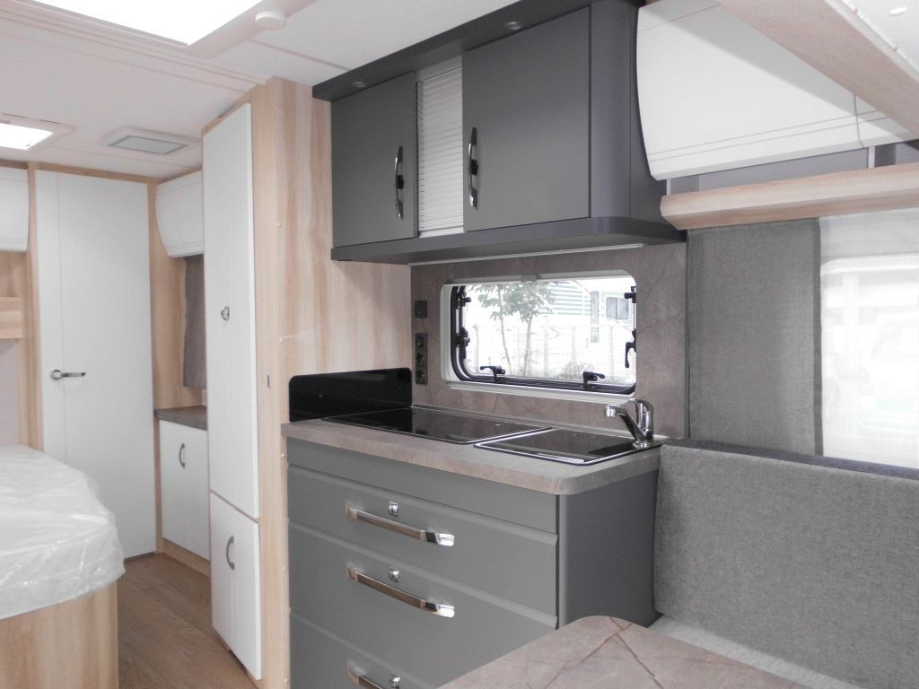 旅行拖车 Hobby De Luxe 495 WFB 2026 AUTARK Ambiente 1800kg.++:图8 旅行拖车 Hobby De Luxe 495 WFB 2026 AUTARK Ambiente 1800kg.++:图8