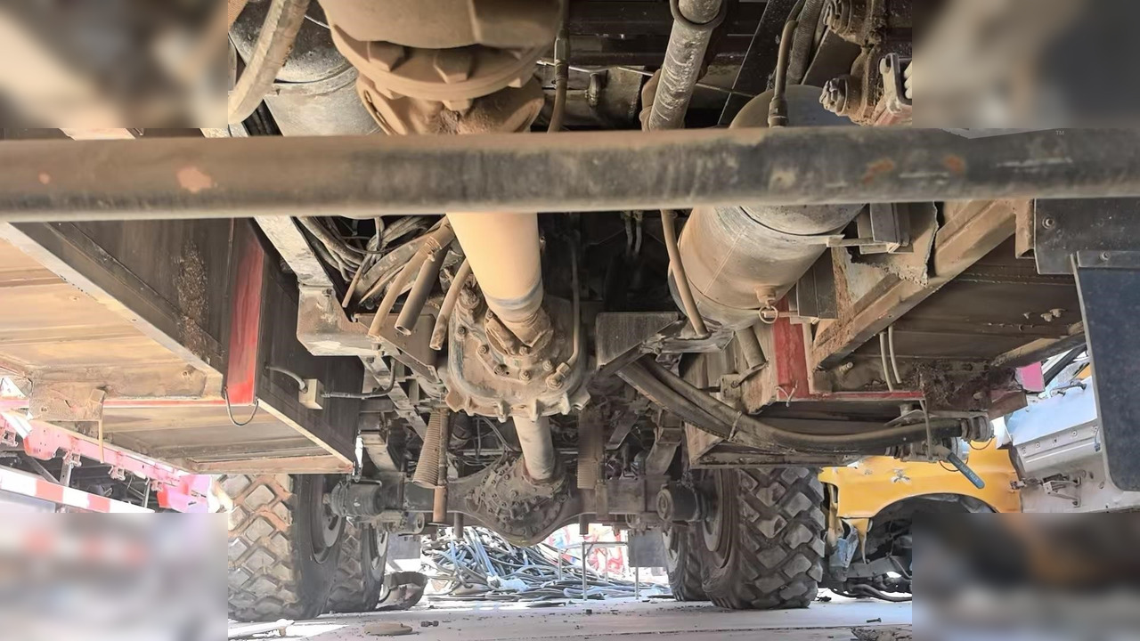 1995 ROSENBAUER FOX - 消防车:图5 1995 ROSENBAUER FOX - 消防车:图5