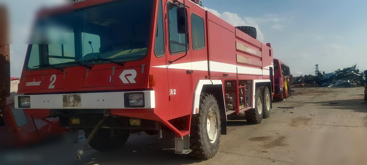 1995 ROSENBAUER FOX - 消防车:图1 1995 ROSENBAUER FOX - 消防车:图1