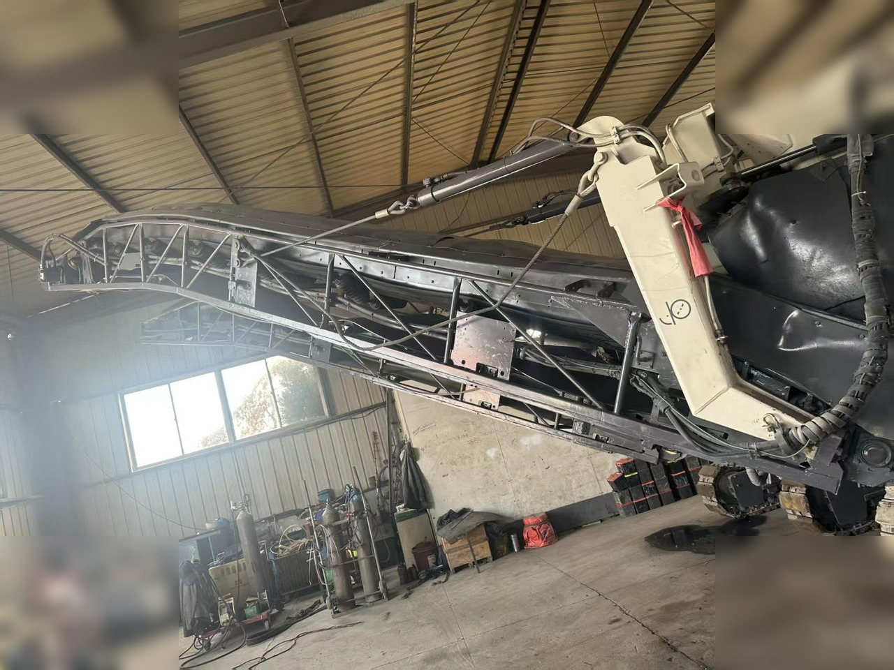 2004 WIRTGEN W2200 CR - 冷铣刨机:图3 2004 WIRTGEN W2200 CR - 冷铣刨机:图3