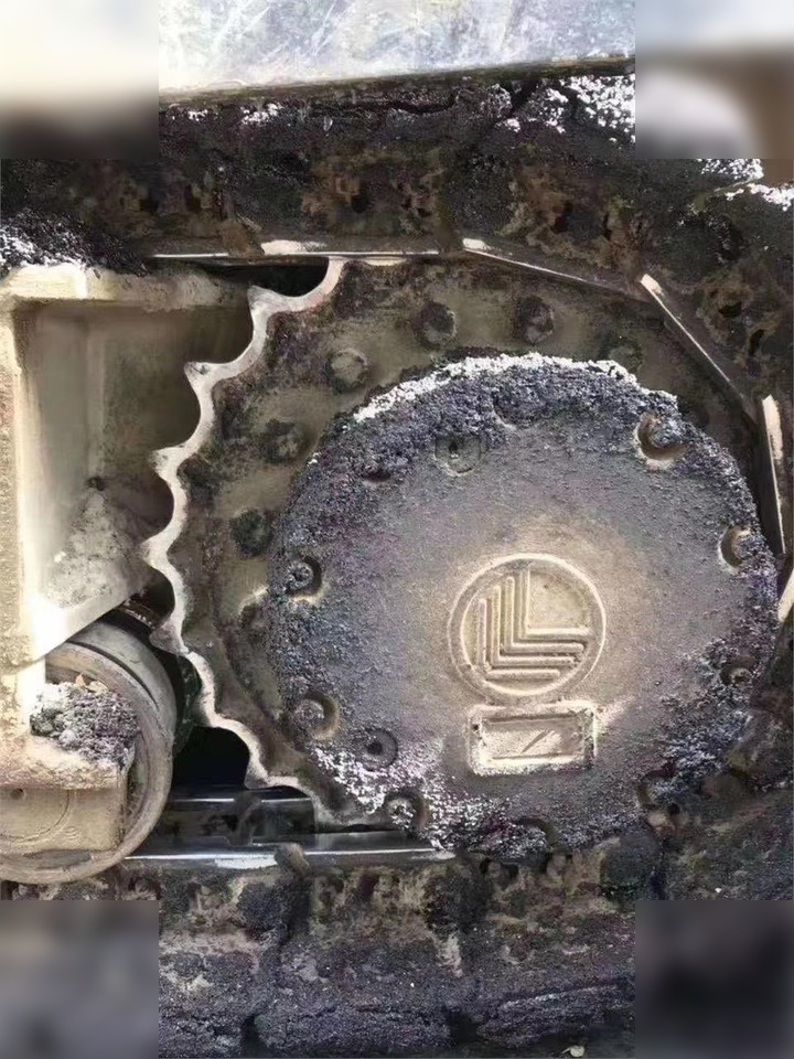 2010 CATERPILLAR AP-755 - 沥青铺路机:图4 2010 CATERPILLAR AP-755 - 沥青铺路机:图4