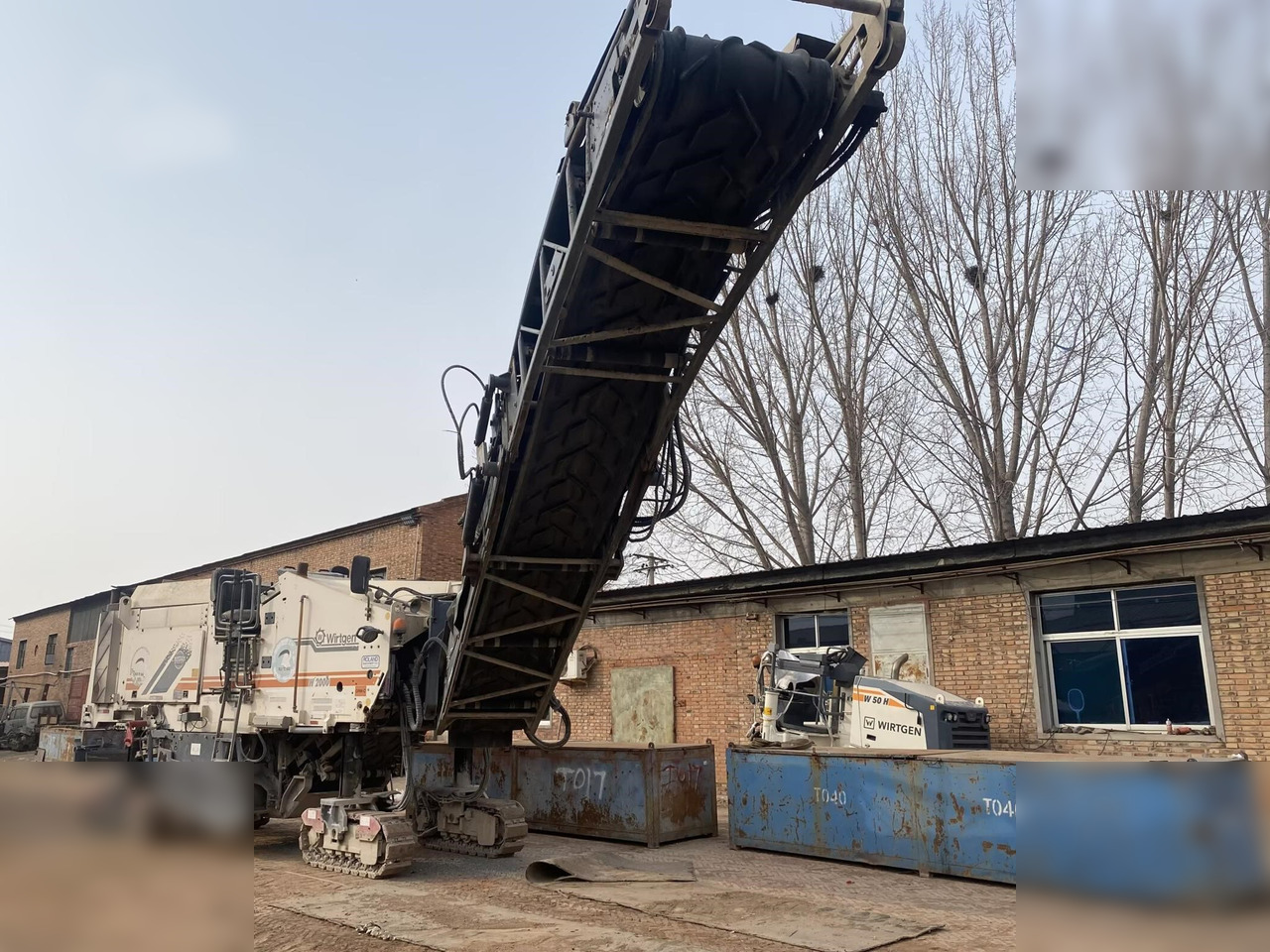 2013 WIRTGEN W2000 - 冷铣刨机:图3 2013 WIRTGEN W2000 - 冷铣刨机:图3