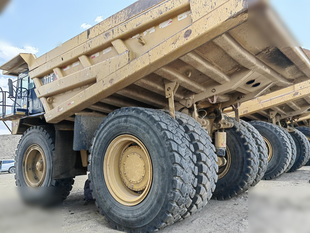 2018 CATERPILLAR 777E - 未铰接自卸车/ 运石车:图2 2018 CATERPILLAR 777E - 未铰接自卸车/ 运石车:图2