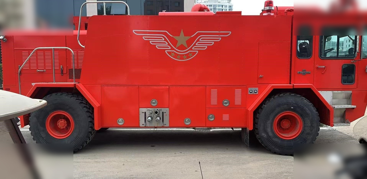 2019 OSHKOSH T1500 - 消防车:图1 2019 OSHKOSH T1500 - 消防车:图1
