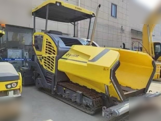 2021 BOMAG BF880C - 沥青铺路机:图2 2021 BOMAG BF880C - 沥青铺路机:图2