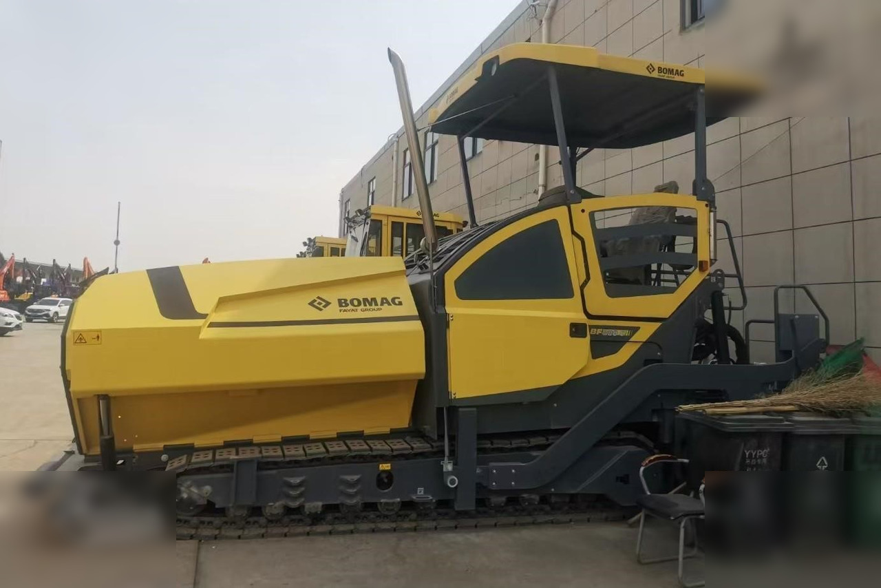 2021 BOMAG BF880C - 沥青铺路机:图1 2021 BOMAG BF880C - 沥青铺路机:图1