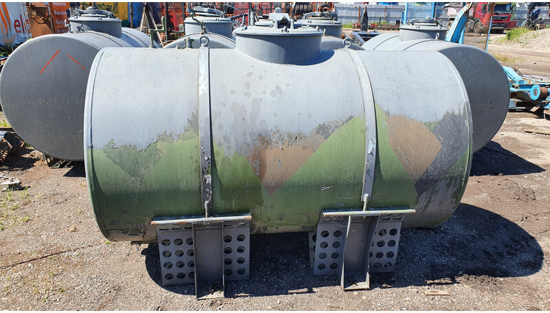 ALUMINUM TANK 2000L - 燃料箱 适用于 卡车:图3 ALUMINUM TANK 2000L - 燃料箱 适用于 卡车:图3