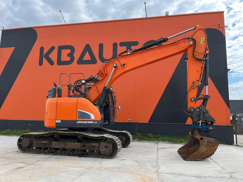 Doosan DX 235 LCR-5 3 D / ROTOTILT / CENTRAL LUBRICATION / AC - 履带式挖掘机:图5 Doosan DX 235 LCR-5 3 D / ROTOTILT / CENTRAL LUBRICATION / AC - 履带式挖掘机:图5