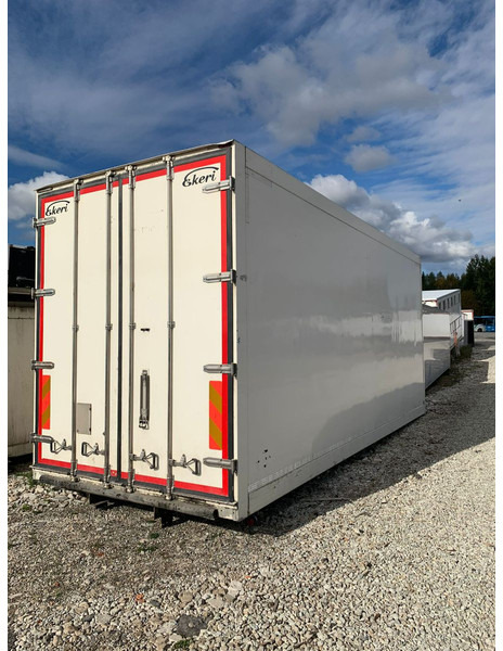 Ekeri COOLER BOX FOR MERCEDES TRUCK 7100mm / SUPRA 850 NORDIC - 冷藏可拆卸车身:图2 Ekeri COOLER BOX FOR MERCEDES TRUCK 7100mm / SUPRA 850 NORDIC - 冷藏可拆卸车身:图2
