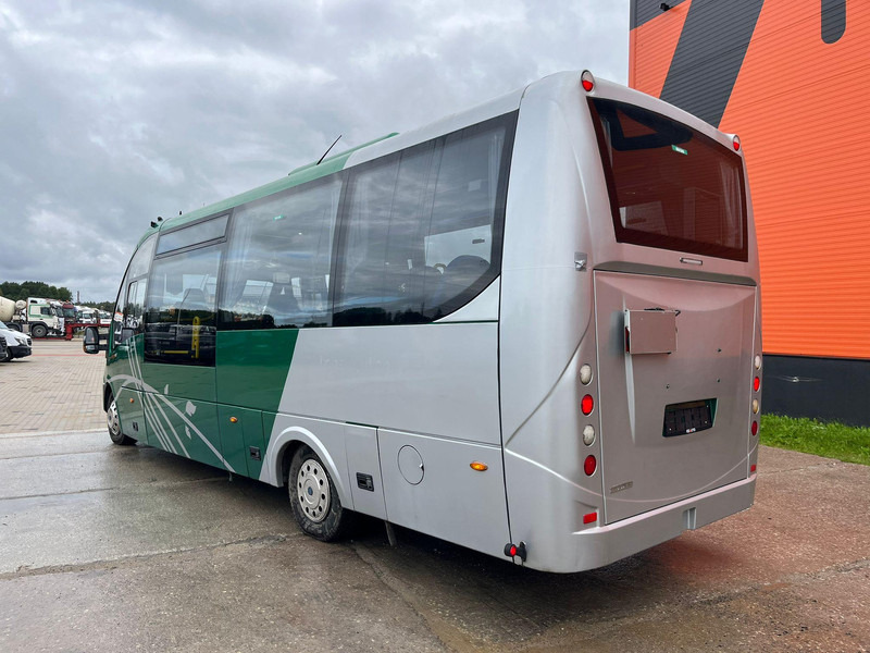 Iveco First Low-Entry 4x2 22 SEATS / AC / WEBASTO - 小型巴士, 小型客车:图4 Iveco First Low-Entry 4x2 22 SEATS / AC / WEBASTO - 小型巴士, 小型客车:图4