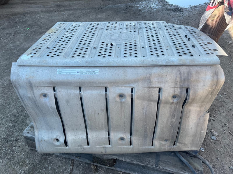 Mercedes-Benz ACTROS MP4 KATALYSATOR A0054900712 - 催化转化器 适用于 卡车:图2 Mercedes-Benz ACTROS MP4 KATALYSATOR A0054900712 - 催化转化器 适用于 卡车:图2