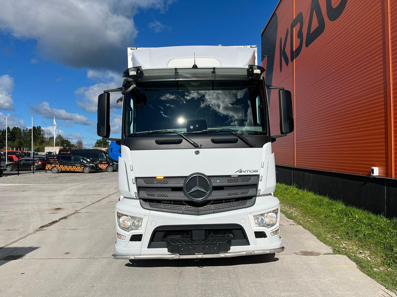 Mercedes-Benz Antos 2540L 6x2*4 THERMOKING UT SPECTRUM / BOX L=9522 mm - 冷藏车:图2 Mercedes-Benz Antos 2540L 6x2*4 THERMOKING UT SPECTRUM / BOX L=9522 mm - 冷藏车:图2