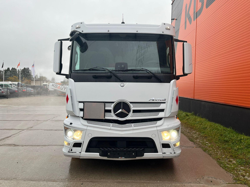 Mercedes-Benz Antos 2543 6x2*4 LIFTABLE BOX ROOF / BOX L=7773 mm - 厢式卡车:图2 Mercedes-Benz Antos 2543 6x2*4 LIFTABLE BOX ROOF / BOX L=7773 mm - 厢式卡车:图2