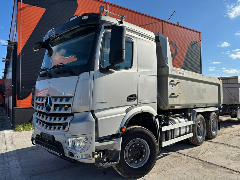 Mercedes-Benz Arocs 2658 6x4 RETARDER / BOX L=4541mm - 翻斗车:图1 Mercedes-Benz Arocs 2658 6x4 RETARDER / BOX L=4541mm - 翻斗车:图1