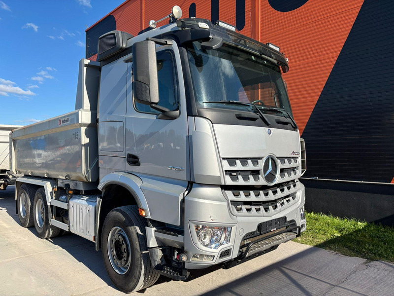 Mercedes-Benz Arocs 2658 6x4 RETARDER / BOX L=4541mm - 翻斗车:图3 Mercedes-Benz Arocs 2658 6x4 RETARDER / BOX L=4541mm - 翻斗车:图3